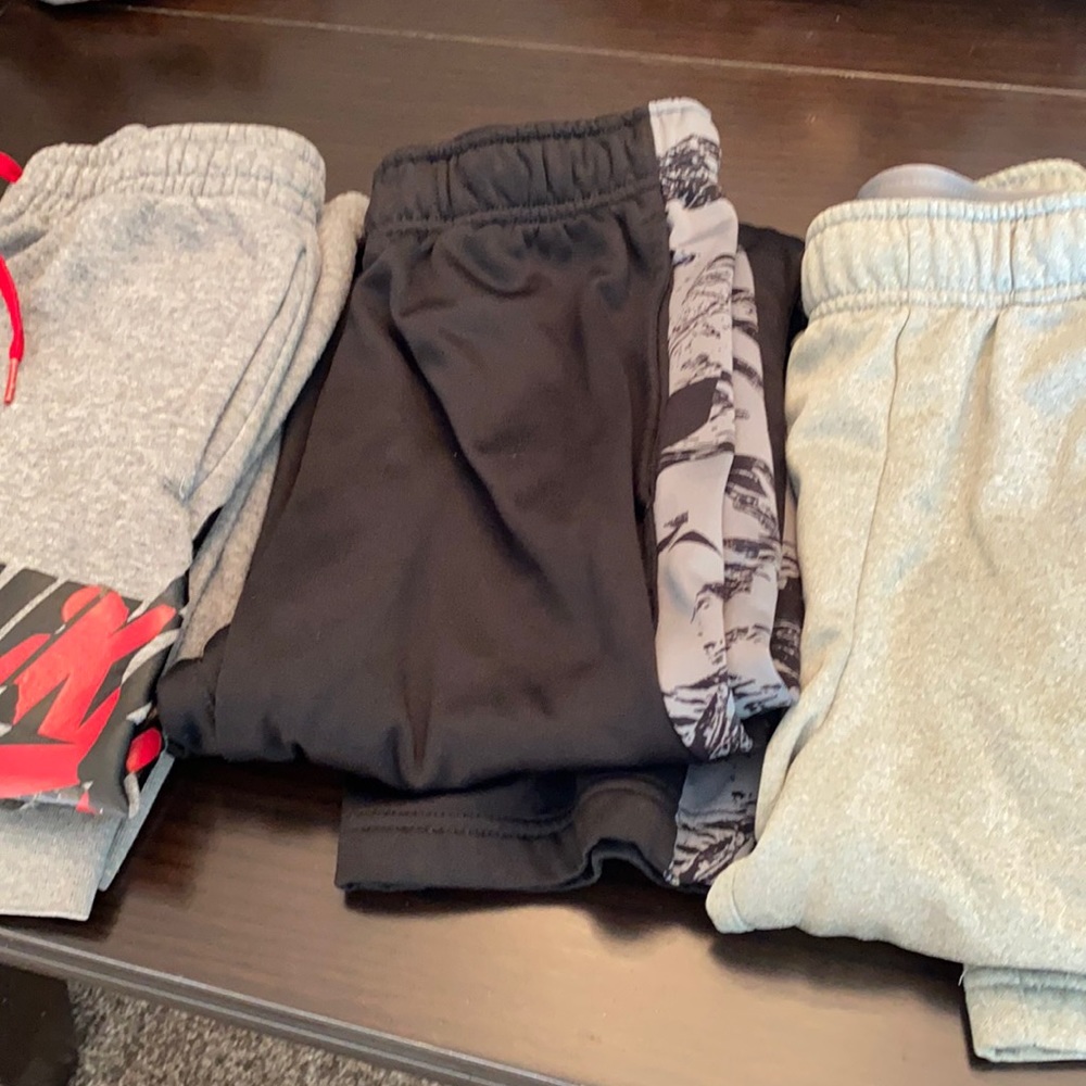 Bundle!! Nike Sweatpants- 3 pairs size all Boys (L)